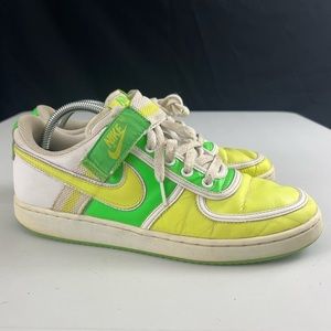 Nike Vandal low sneakers